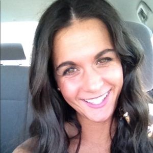 Meet your Posher, Leah